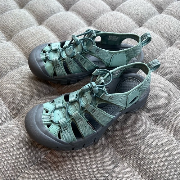 Women’s Keen Sandals - Picture 5 of 13